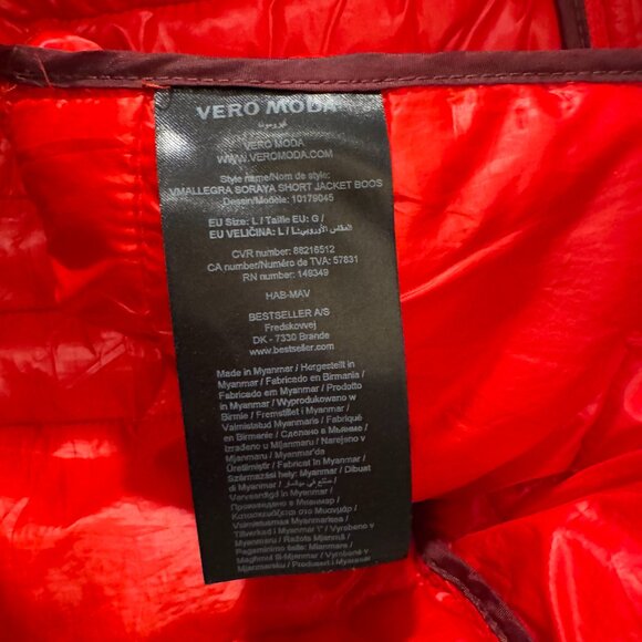 Vero Moda Puffer Jacket - Picture 5 of 6